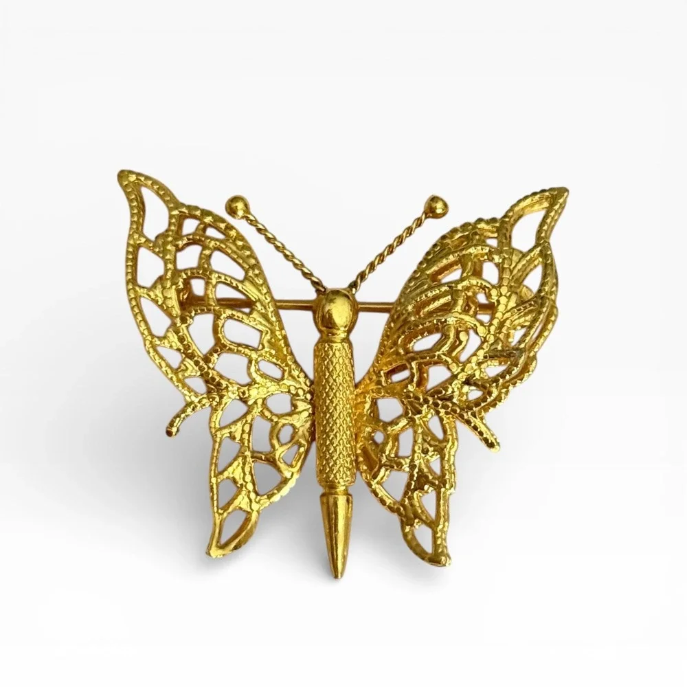 Monet Signed Gold‎ Tone Butterfly Brooch Filigree Vintage